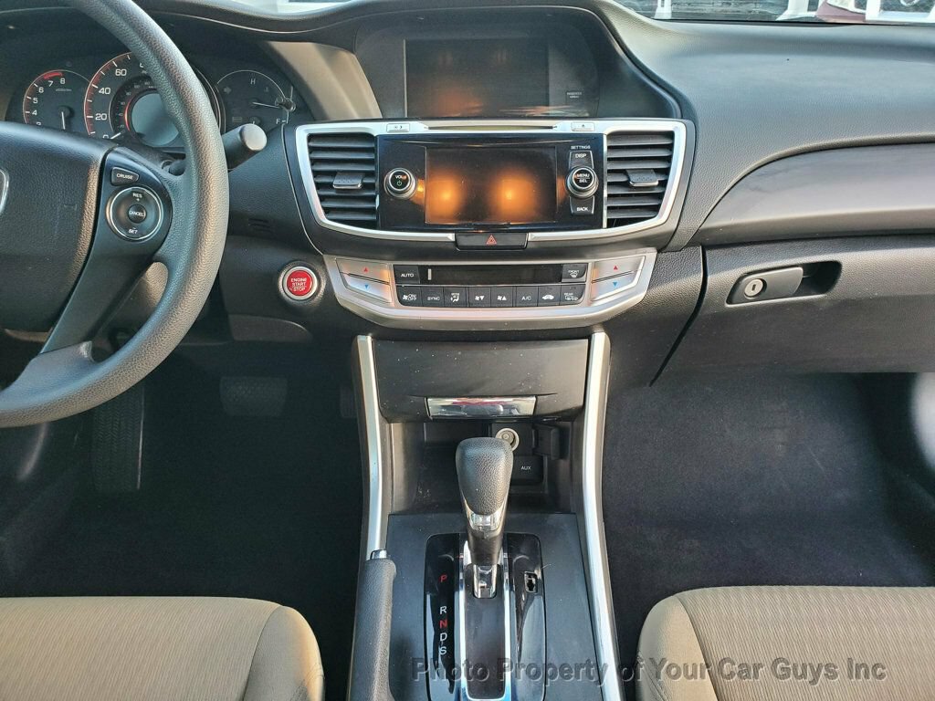 Used 2013 Honda Accord EX image 17