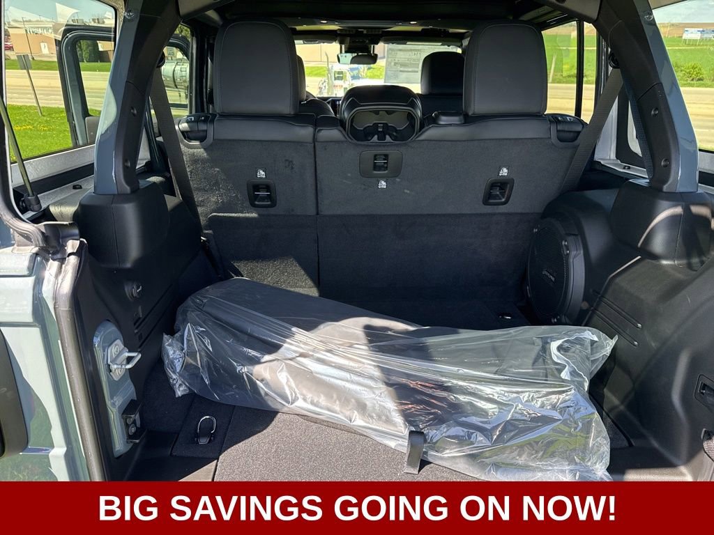 New 2026 Jeep Wrangler Unlimited Rubicon 392 w/ Quick Order Package 27X Moab AWD/4WD image 24