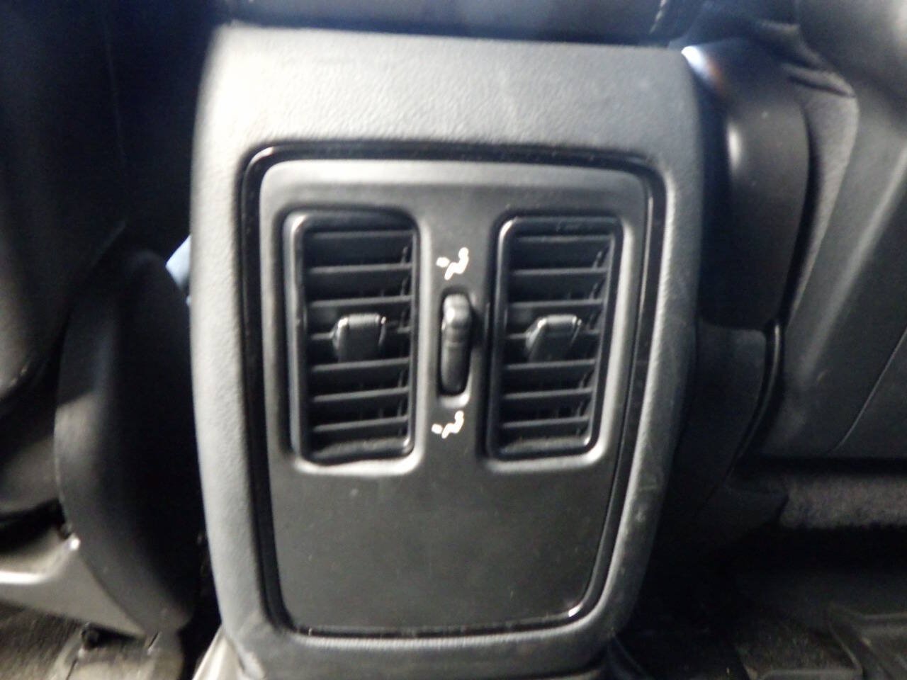 Used 2022 Dodge Durango GT w/ Blacktop Package AWD/4WD image 30