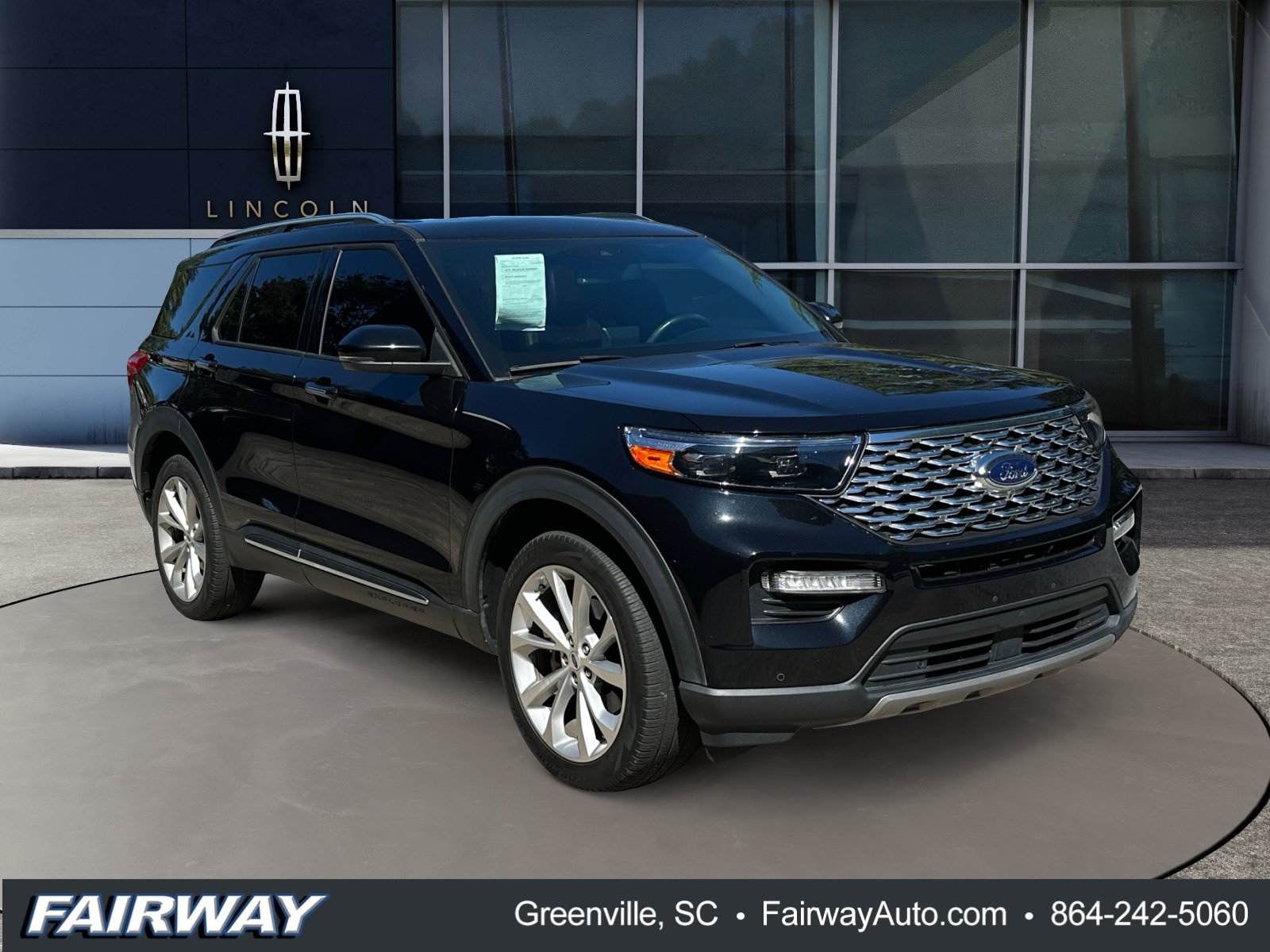 Used 2023 Ford Explorer Platinum w/ Technology Package AWD/4WD image 4