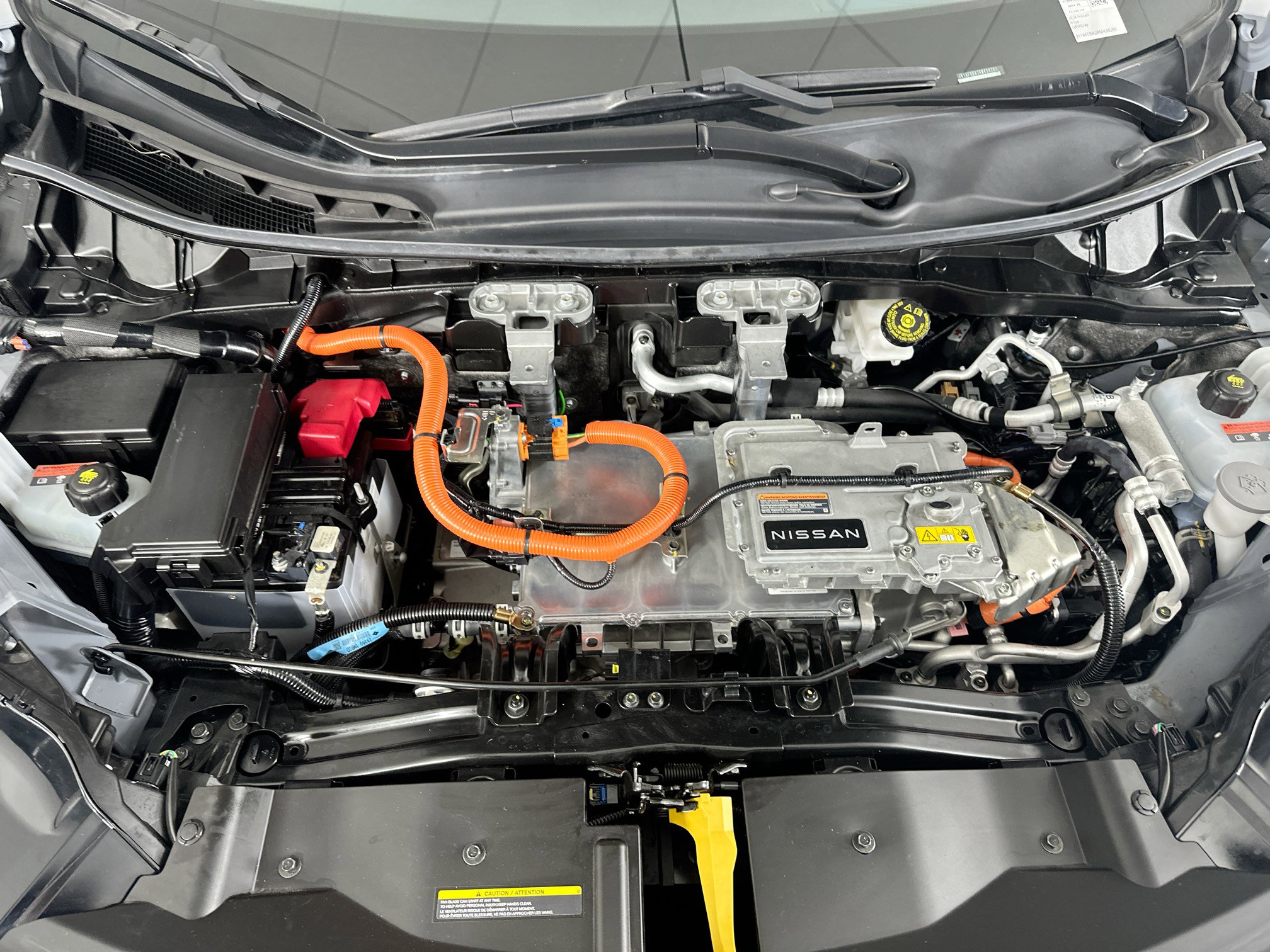 Used 2024 Nissan Ariya FWD image 32