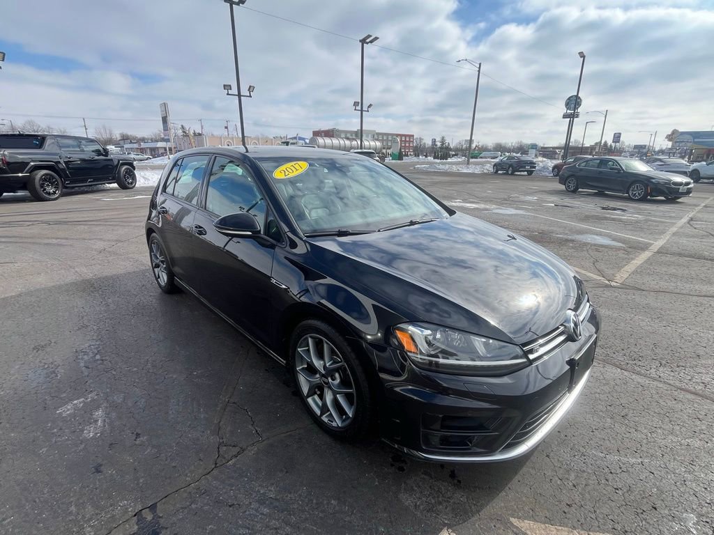 Used 2017 Volkswagen Golf R 4-Door image 7