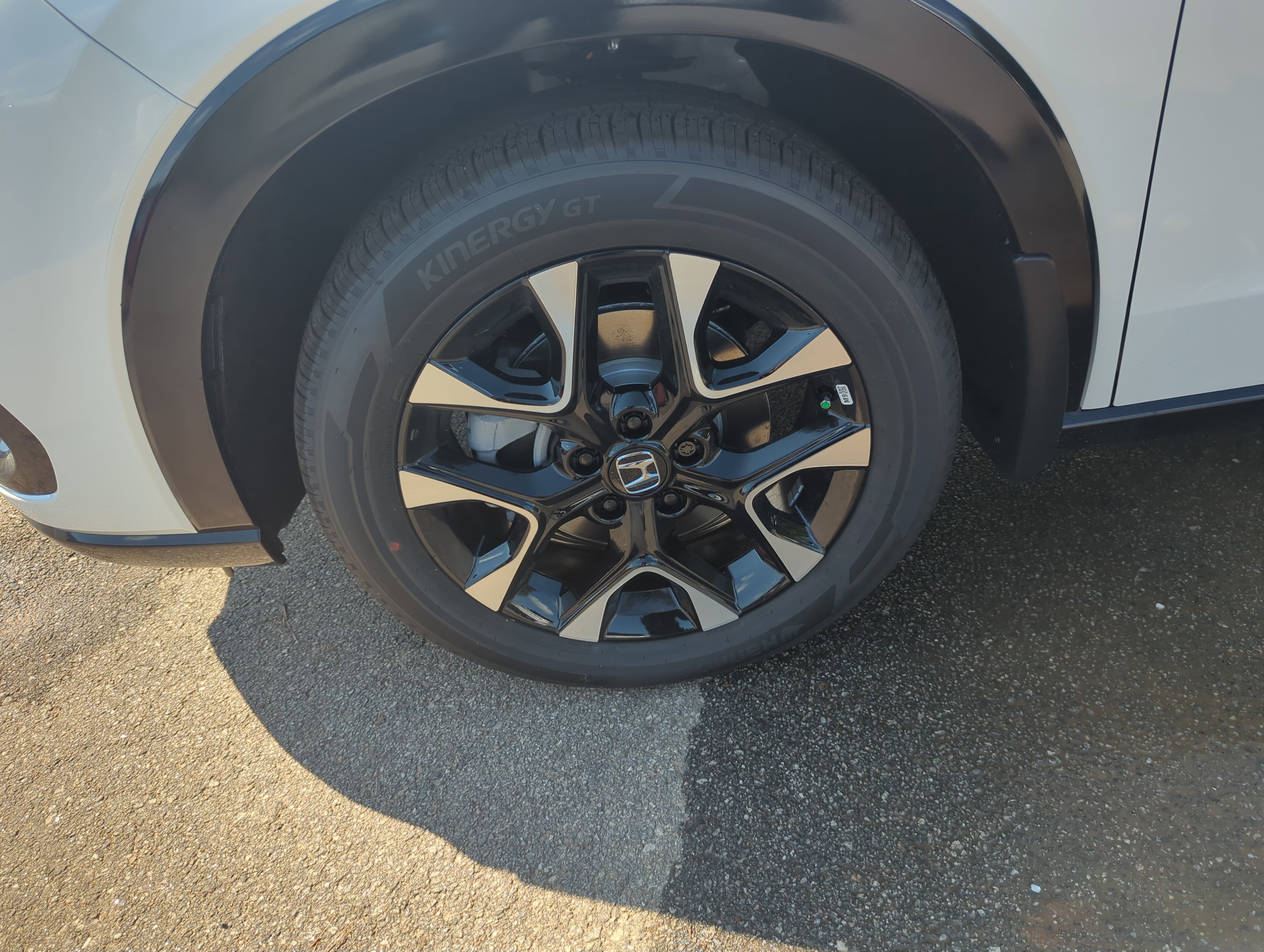 Used 2026 Honda HR-V EX-L image 14