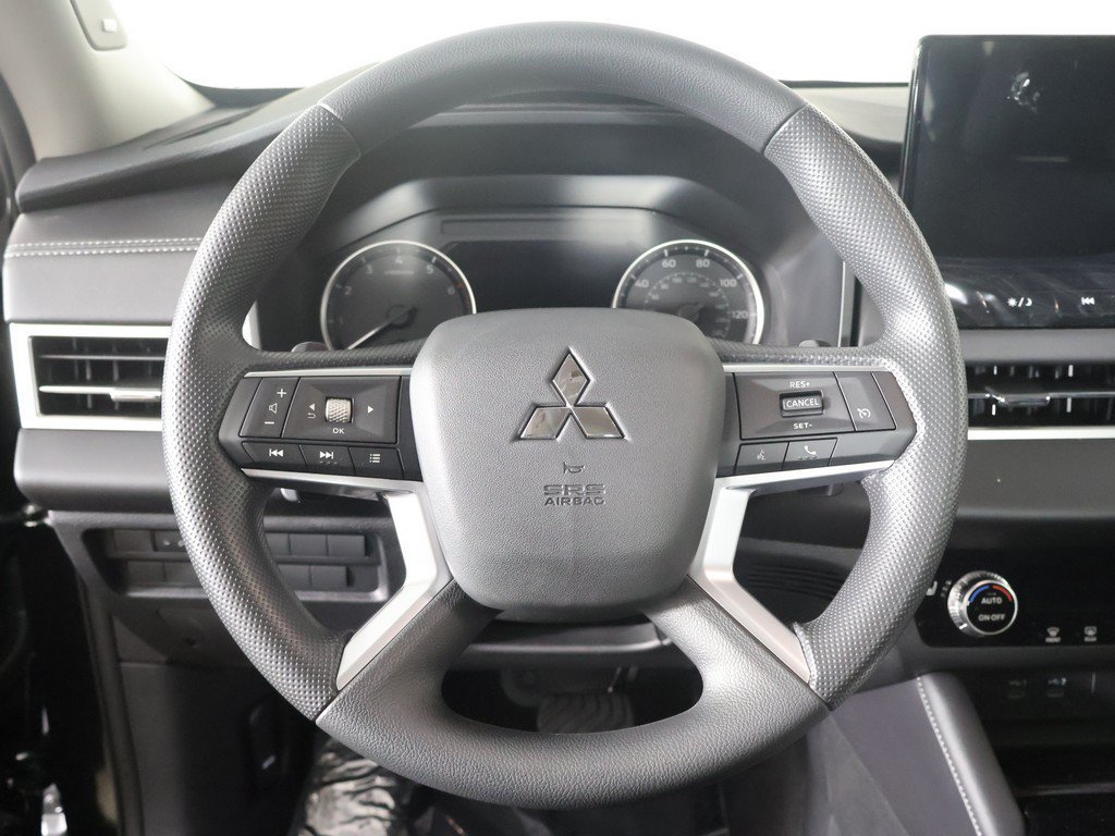 New 2026 Mitsubishi Outlander ES AWD/4WD image 36