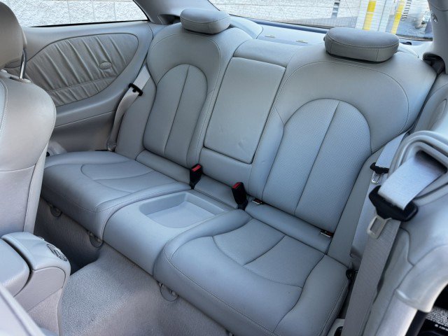 Used 2005 Mercedes-Benz CLK 500 Coupe image 8