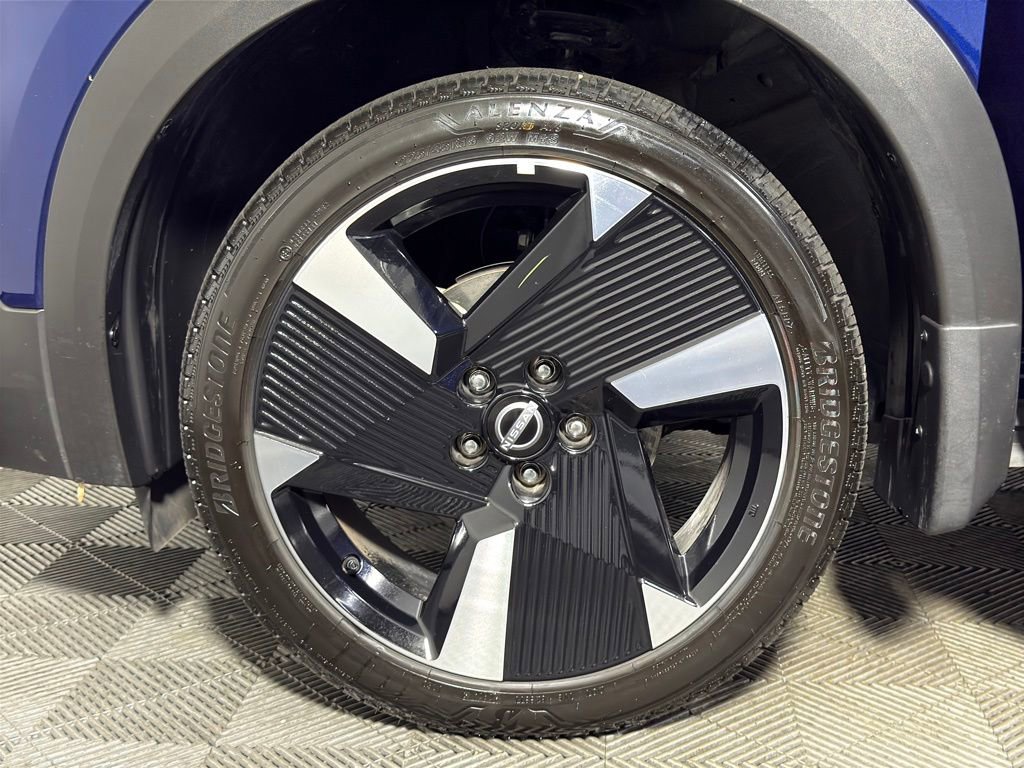 Certified 2025 Nissan Kicks SR AWD/4WD image 31