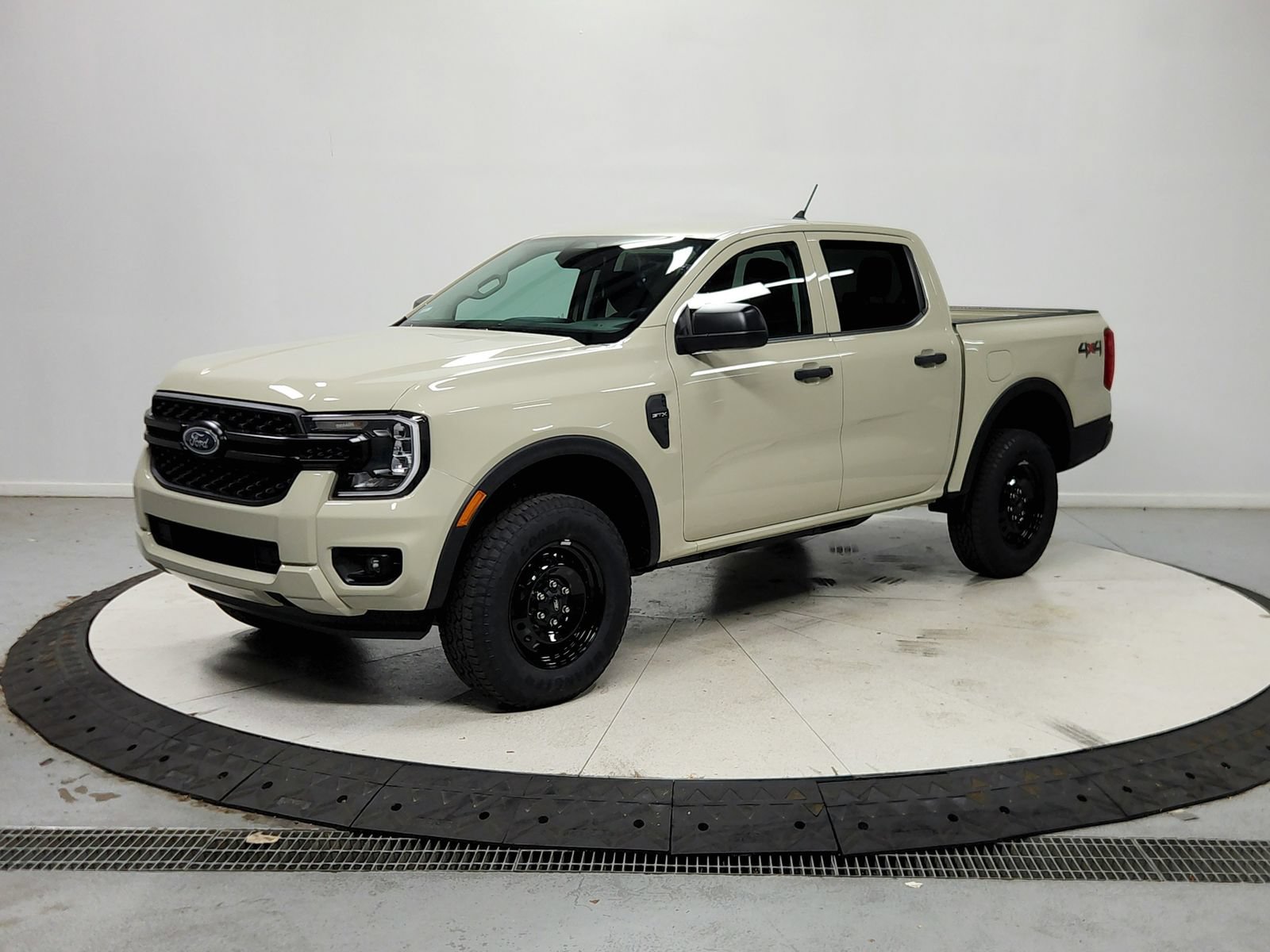 New 2026 Ford Ranger XL w/ Trailer Tow Package AWD/4WD image 4