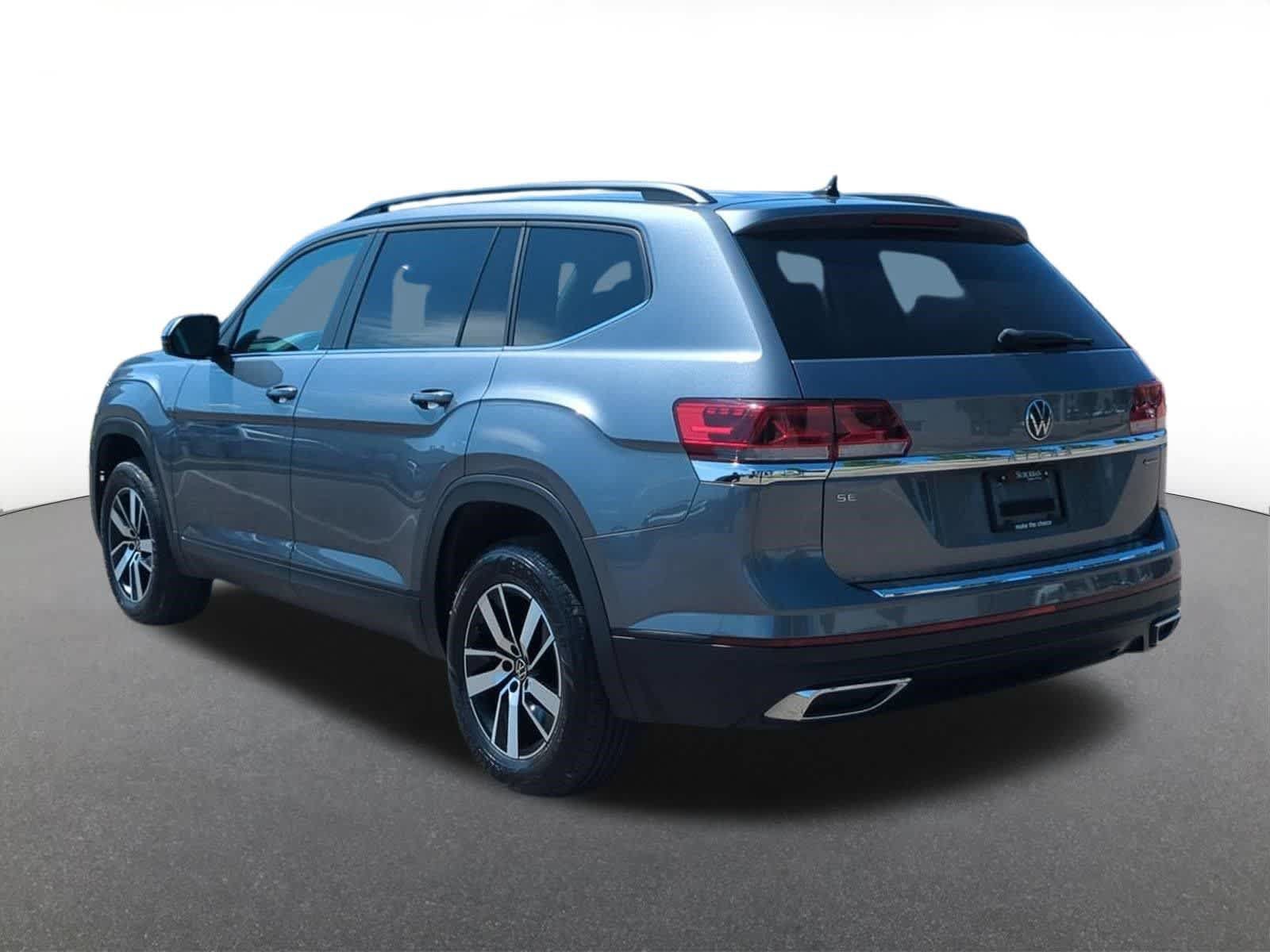Used 2023 Volkswagen Atlas SE AWD/4WD image 4