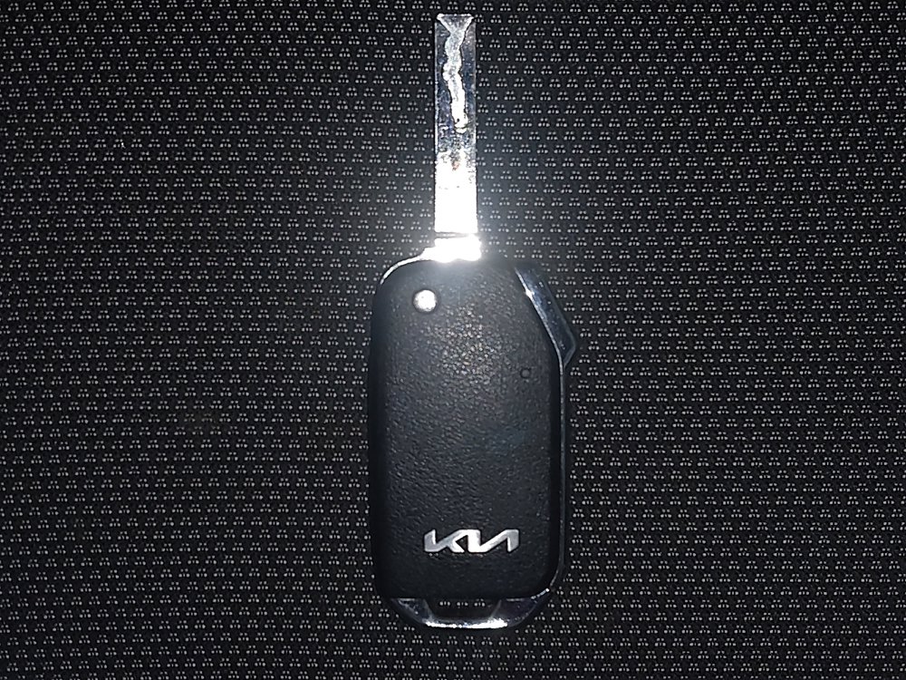 Used 2024 Kia Forte LXS image 32
