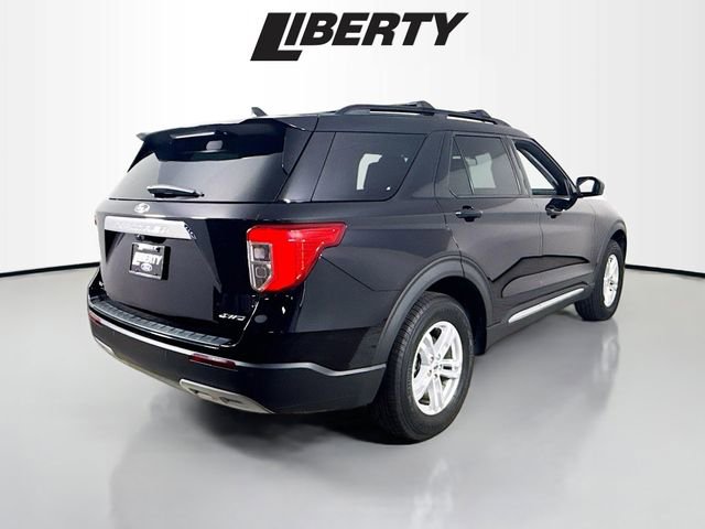 Certified 2022 Ford Explorer XLT w/ Equipment Group 202A image 7