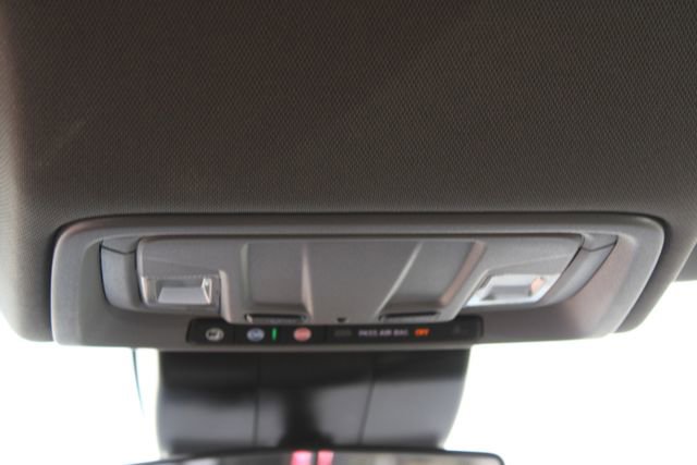 Used 2024 Chevrolet Silverado 3500 LT image 23