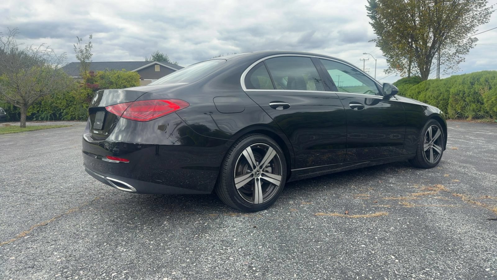 Used 2022 Mercedes-Benz C 300 4MATIC Sedan image 4