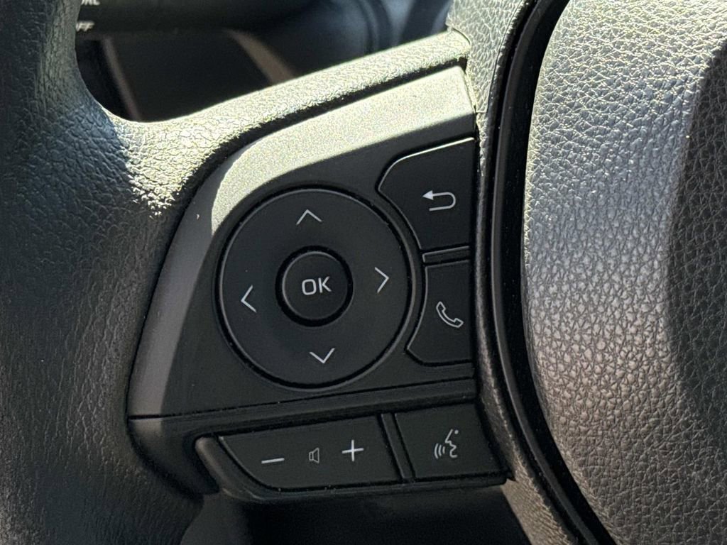 Used 2019 Toyota RAV4 LE image 24