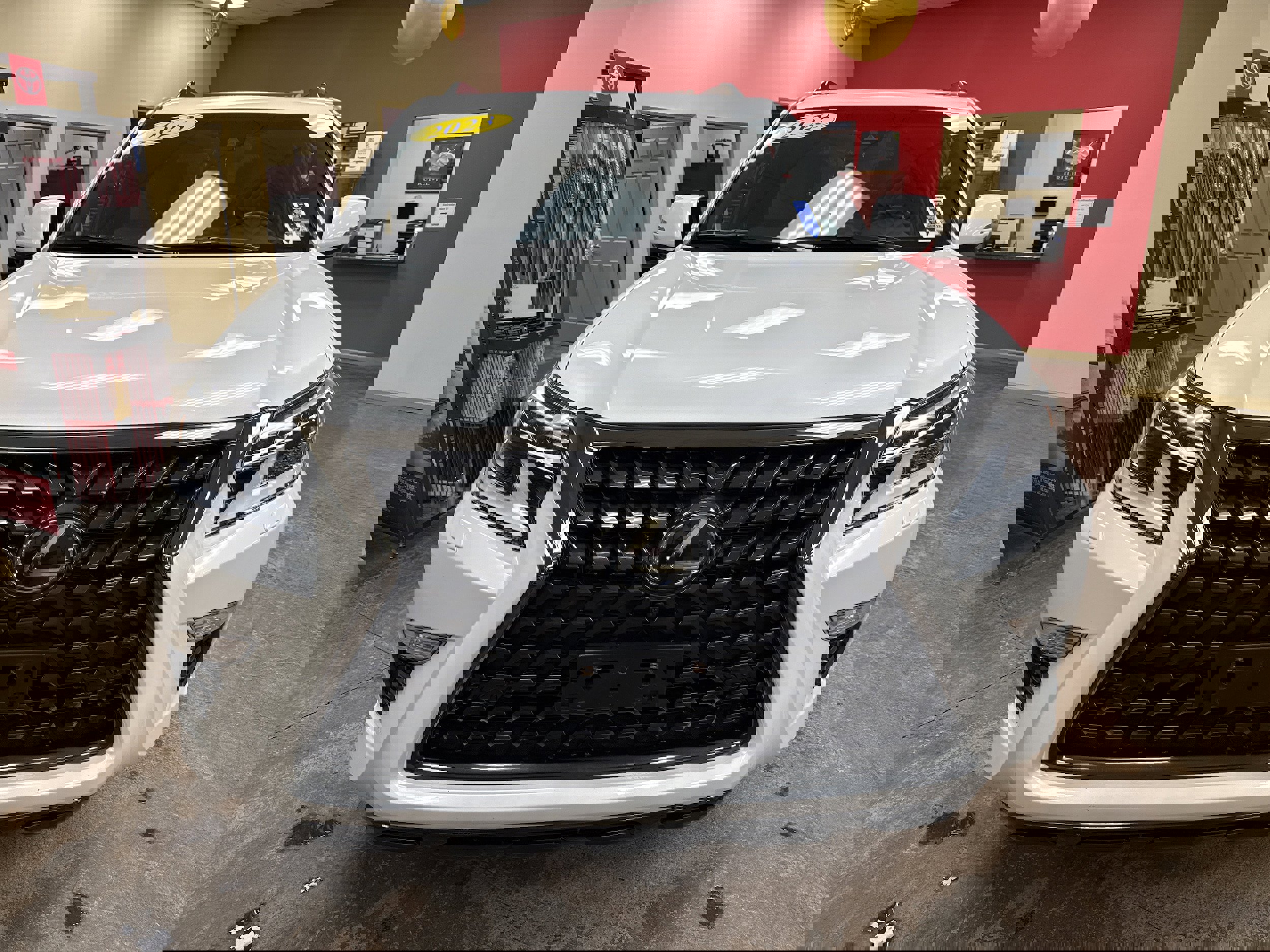 Used 2023 Lexus GX 460 Luxury image 2