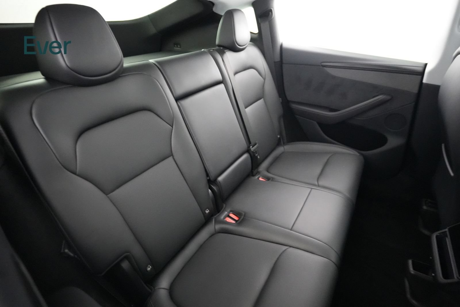Used 2026 Tesla Model Y 2WD image 5