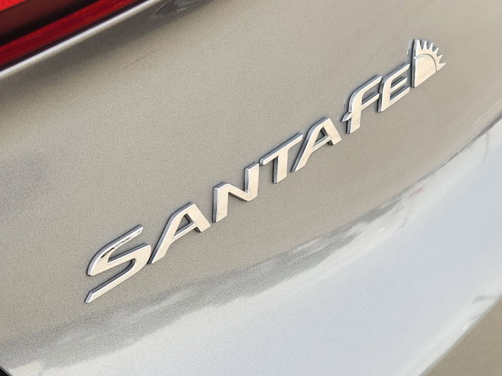 Used 2019 Hyundai Santa Fe SEL FWD image 12