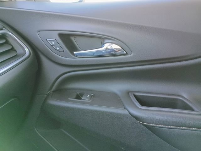 Used 2020 Chevrolet Equinox Premier image 32