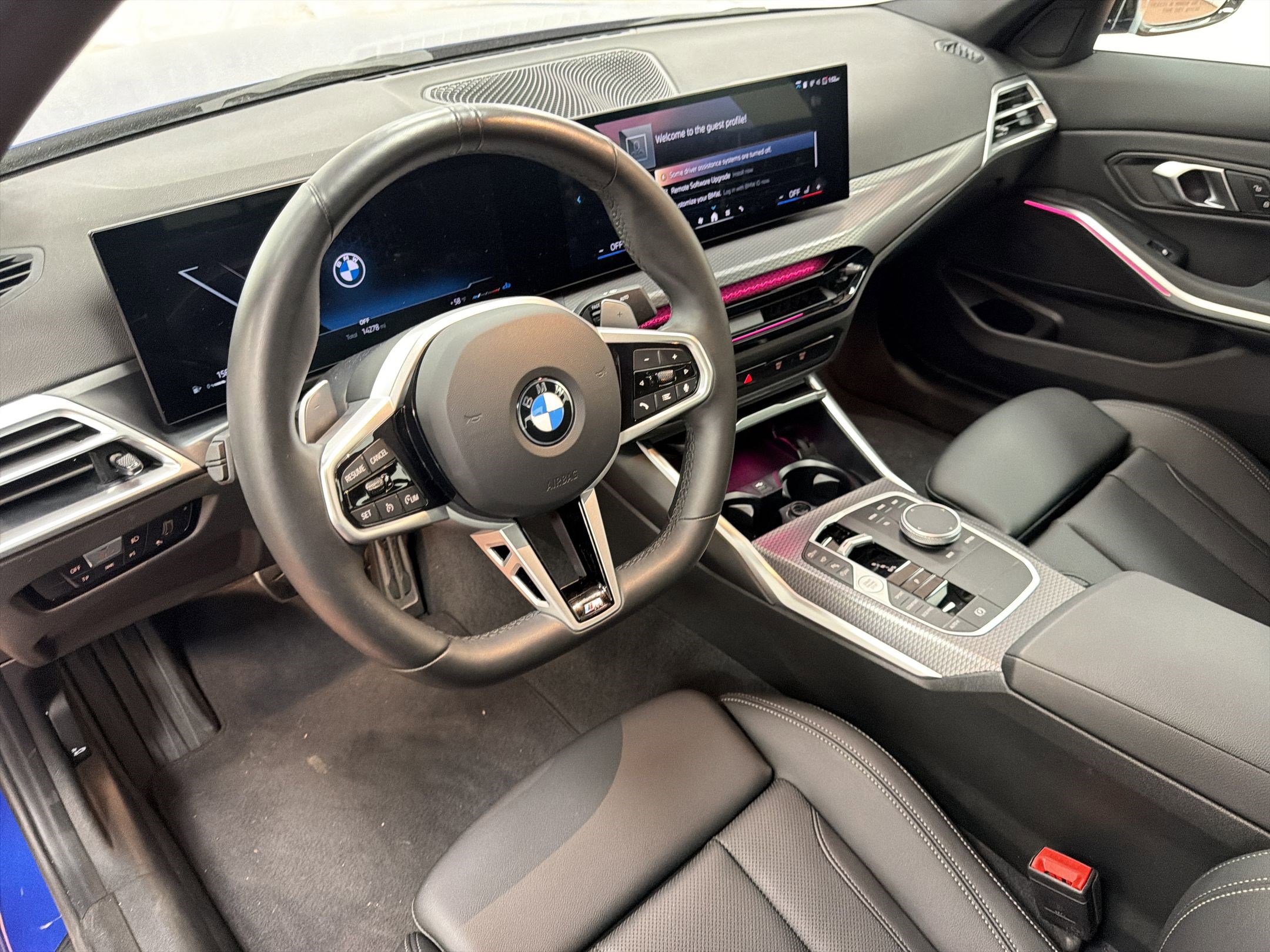 Used 2025 BMW 330i xDrive Sedan w/ M Sport Package AWD/4WD image 4
