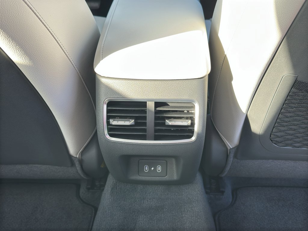New 2025 Hyundai Sonata Limited FWD image 34