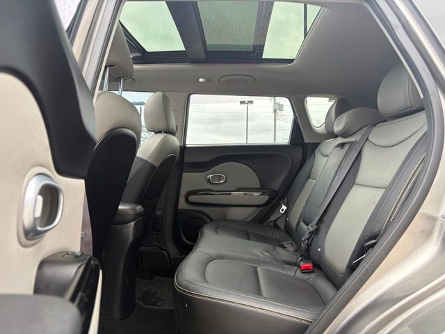 Used 2016 Kia Soul + w/ Primo Package image 4