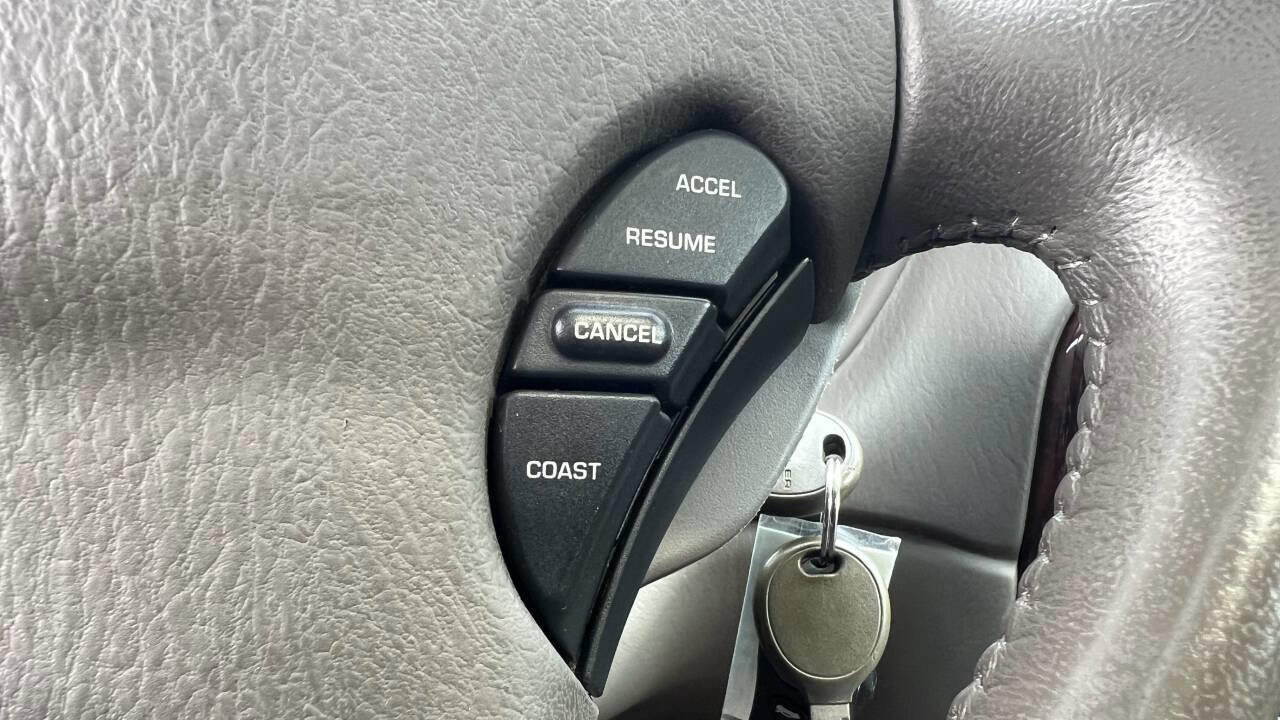 Used 2004 Chrysler Concorde LXi image 20