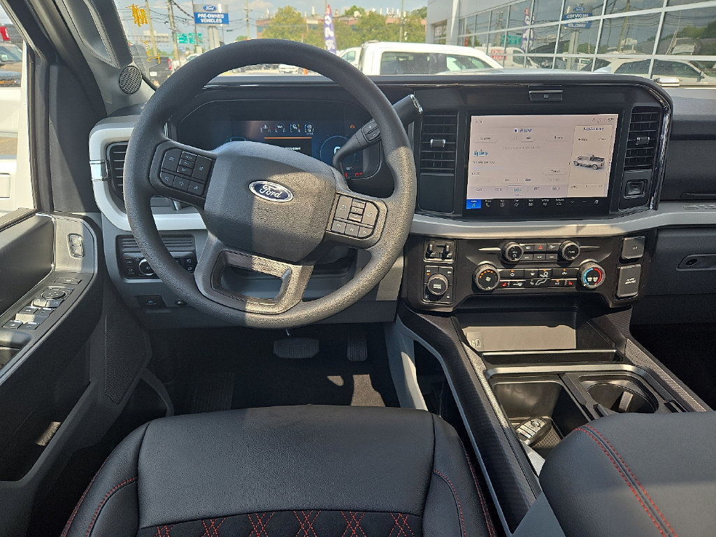 New 2026 Ford F250 XLT w/ XLT Premium Package AWD/4WD image 9