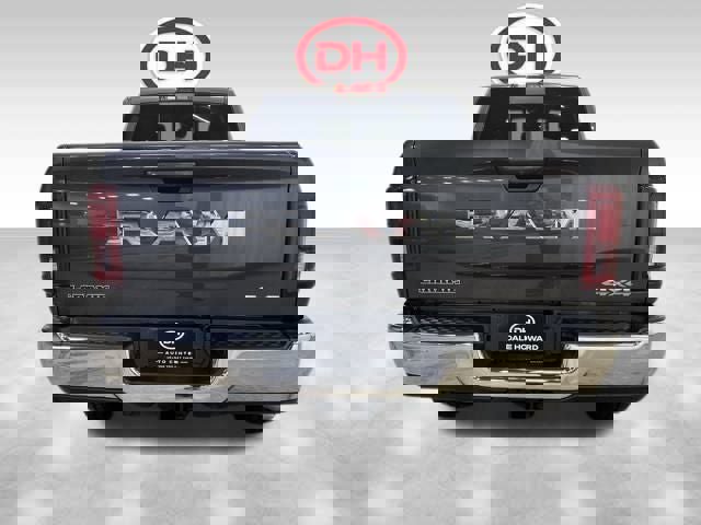 New 2026 RAM 2500 Laramie AWD/4WD image 11