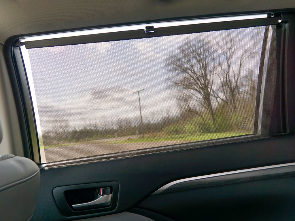 Used 2018 Toyota Highlander Limited Platinum image 17