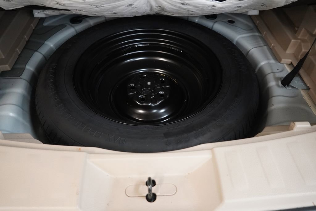 Used 2019 Nissan Rogue SV AWD/4WD image 11