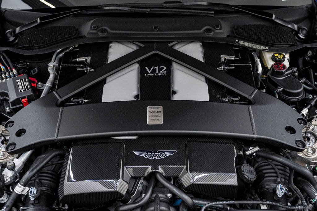New 2025 Aston Martin Vanquish image 36