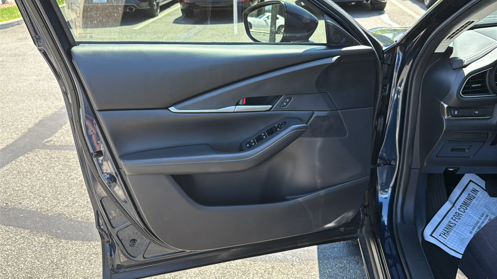 Used 2023 MAZDA CX-30 AWD 2.5 S w/ Select Package image 9
