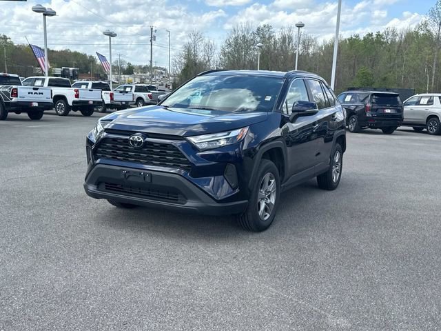 Used 2024 Toyota RAV4 XLE AWD/4WD image 8