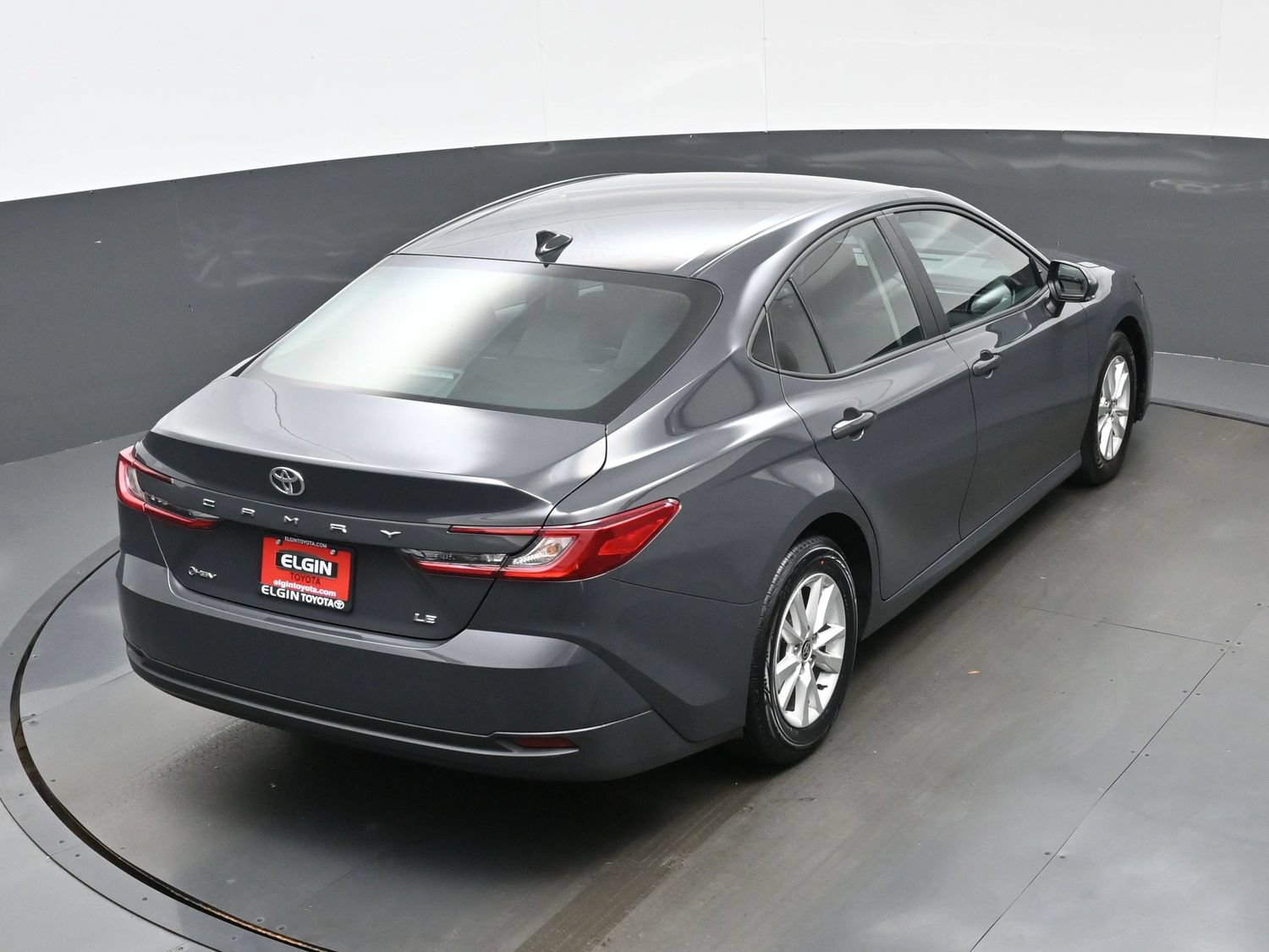 Used 2025 Toyota Camry LE FWD image 40