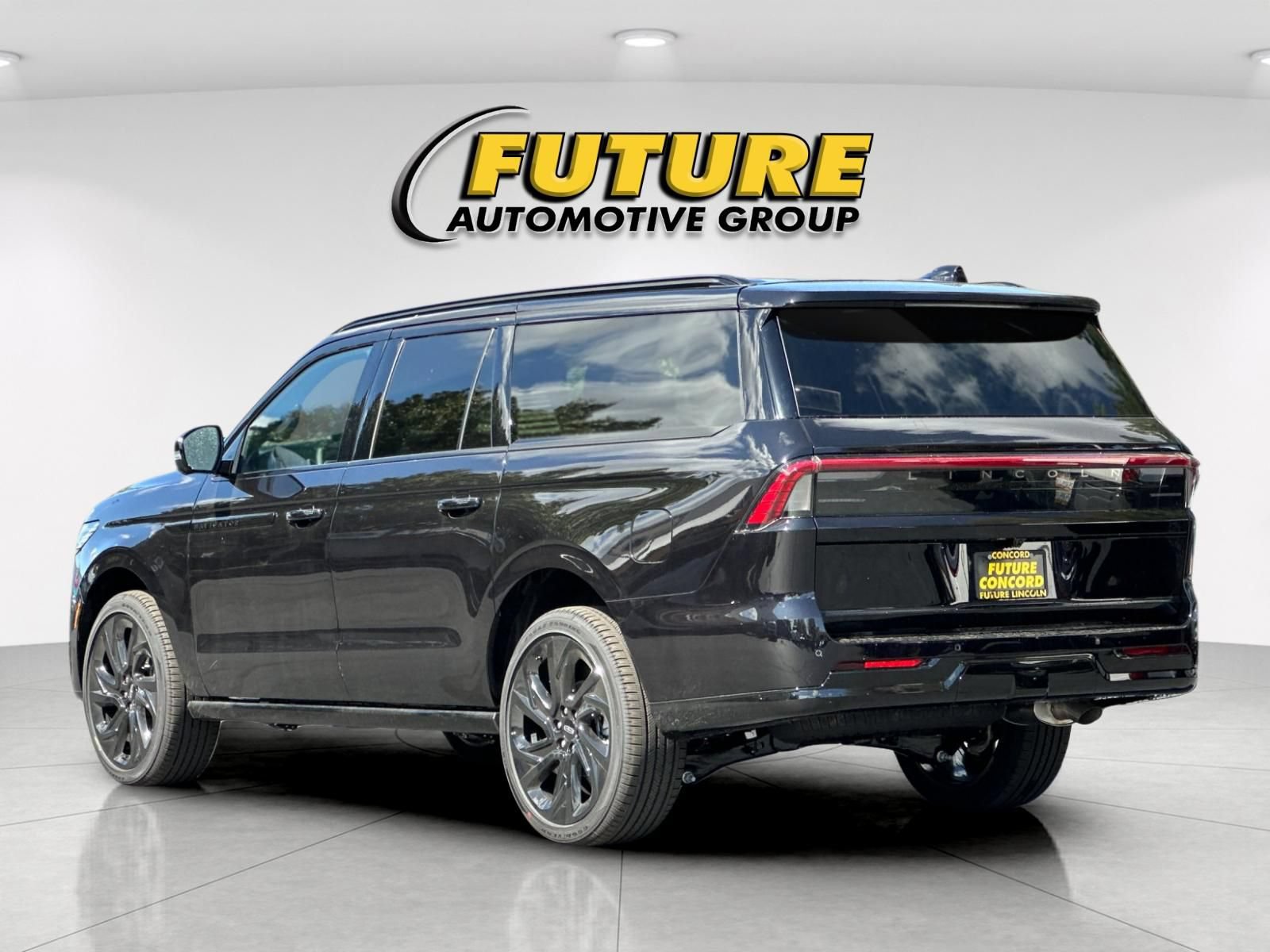 New 2027 Lincoln Navigator L Reserve w/ Jet Appearance Package AWD/4WD image 5