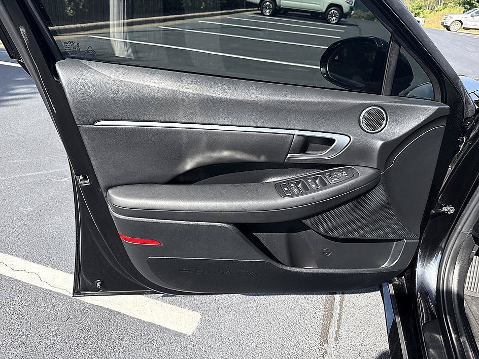 Used 2025 Hyundai Sonata SEL FWD image 10