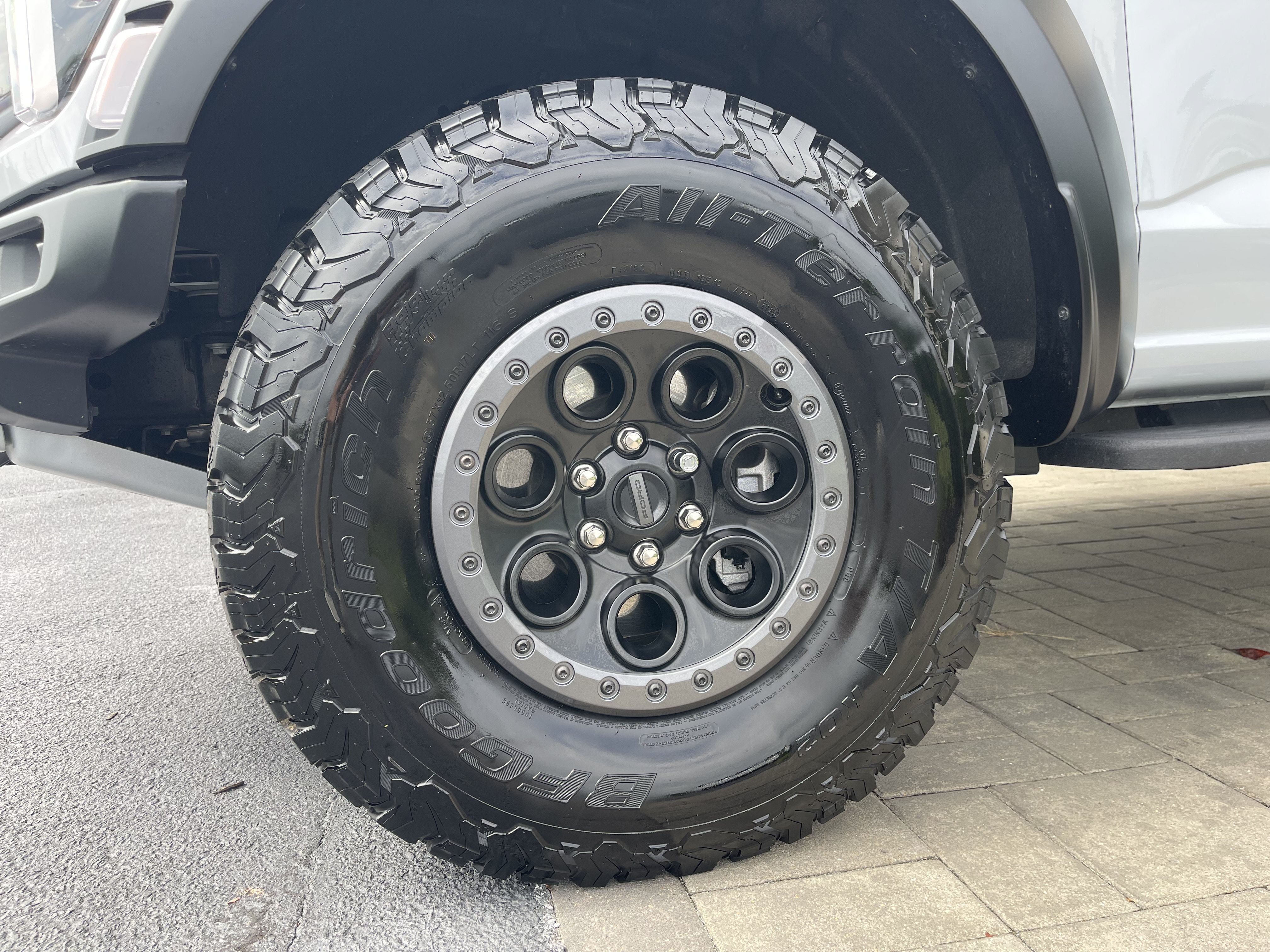 Used 2025 Ford F150 Raptor AWD/4WD image 4