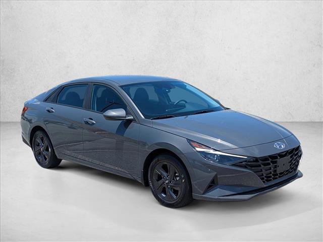 Used 2023 Hyundai Elantra SEL FWD image 3
