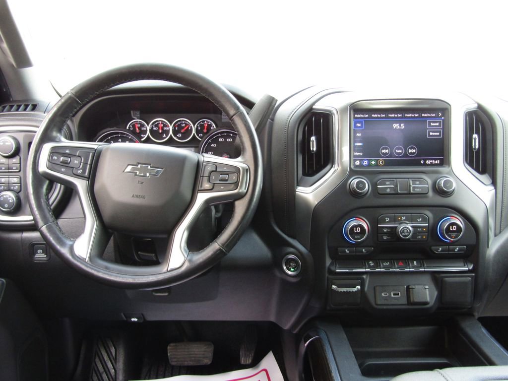 Used 2021 Chevrolet Silverado 1500 LT Trail Boss image 5