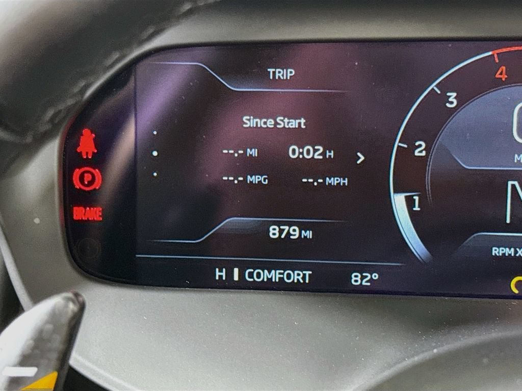 Used 2025 McLaren 750S Spider RWD image 12