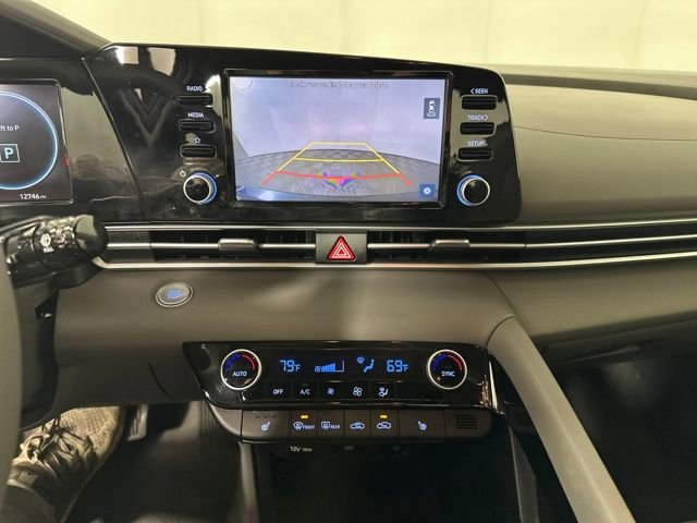 Used 2021 Hyundai Elantra SEL w/ Convenience Package image 22