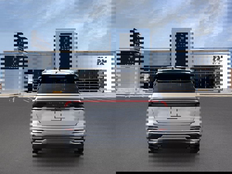 New 2026 Lincoln Nautilus Reserve w/ Jet Appearance Package image 5