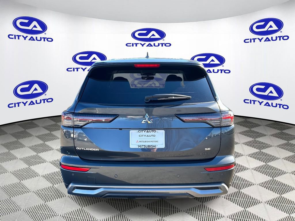 New 2026 Mitsubishi Outlander SE FWD image 4