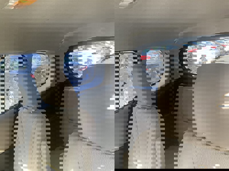 Used 2015 MAZDA MAZDA5 Sport image 13