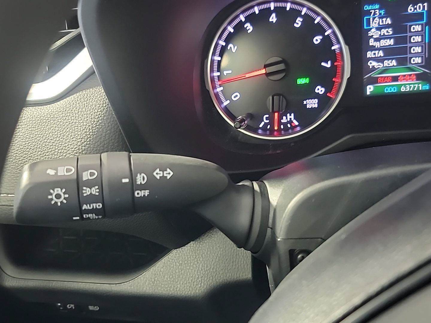 Used 2020 Toyota RAV4 XLE w/ All Weather Liner Package AWD/4WD image 27
