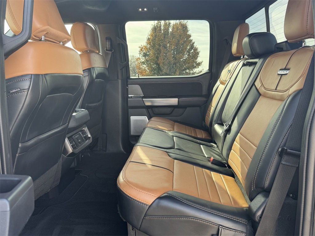 Used 2024 Ford F450 Platinum image 10