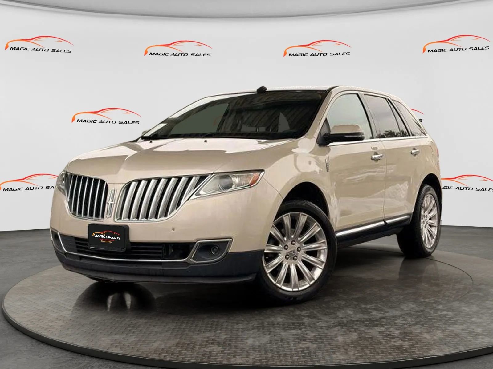 Used 2014 Lincoln MKX AWD w/ Equipment Group 102A image 1