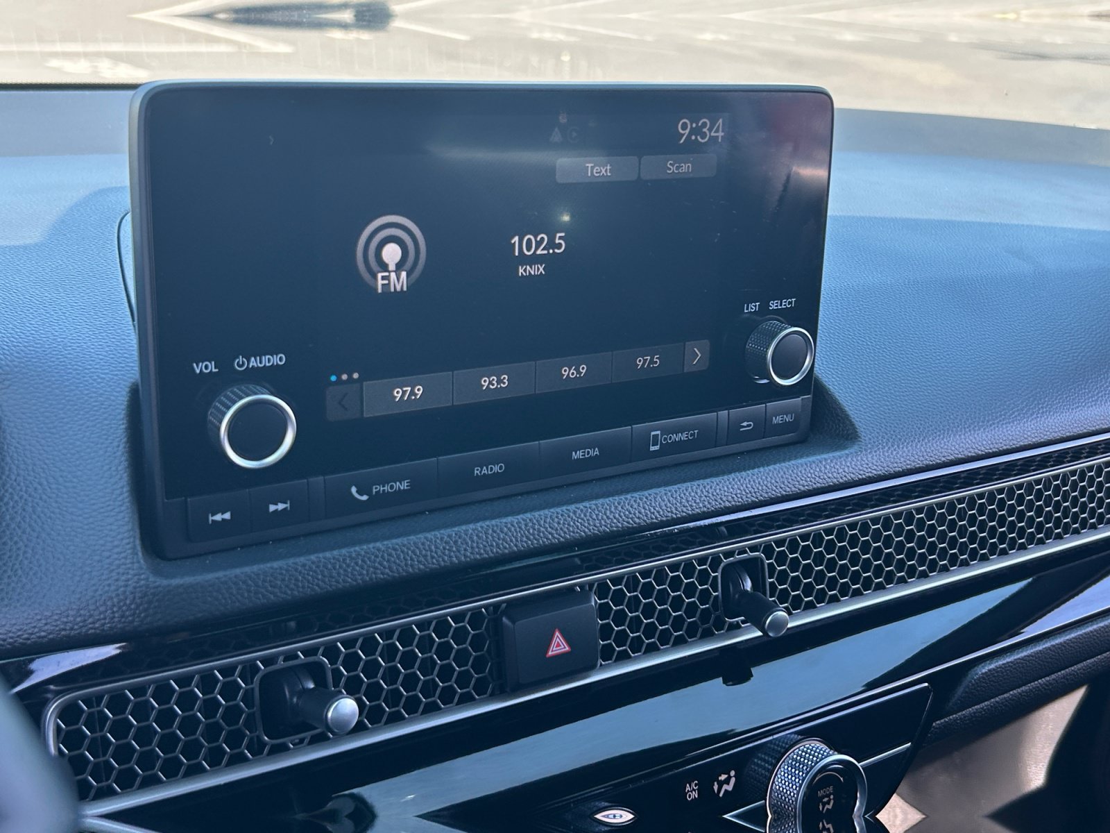 Used 2025 Honda Civic Sport image 26