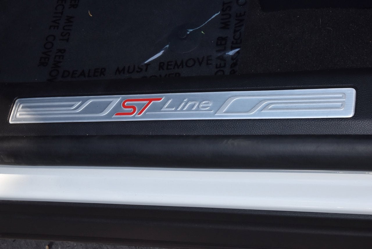 Certified 2025 Ford Explorer ST-Line RWD image 35