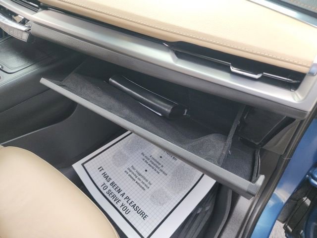 Used 2024 Cadillac XT4 Premium Luxury AWD/4WD image 16