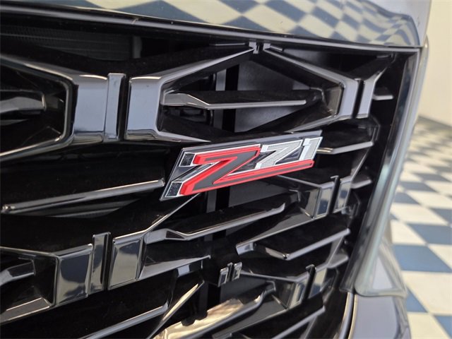 Used 2025 Chevrolet Traverse Z71 w/ Driver Confidence Package image 3